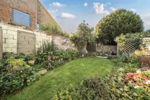 Photo 24- click for photo gallery